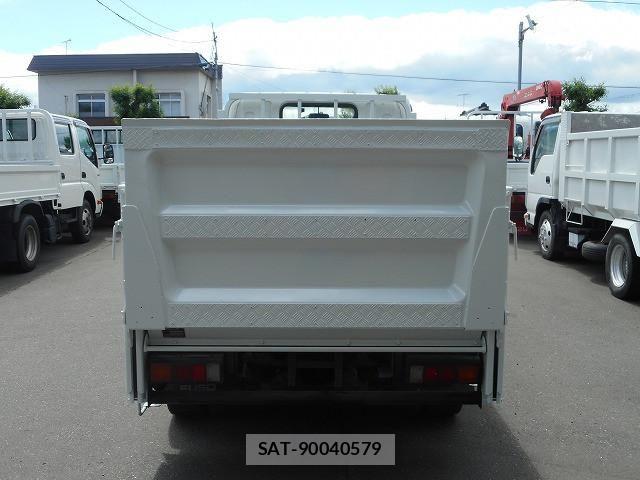 Mitsubishi CANTER 2017-03 7499841-5