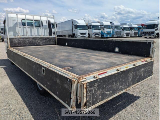 Mitsubishi CANTER 2018-04 7499835-14