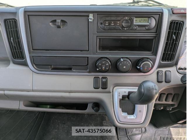 Mitsubishi CANTER 2018-04 7499835-24
