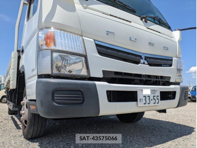 Mitsubishi CANTER 2018-04 7499835-2