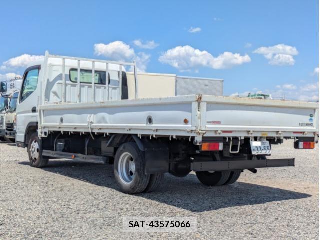 Mitsubishi CANTER 2018-04 7499835-4