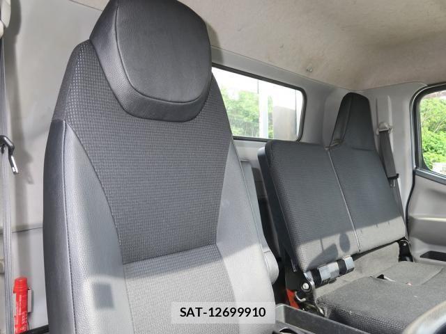 Mitsubishi CANTER 2018-11 7499825-22