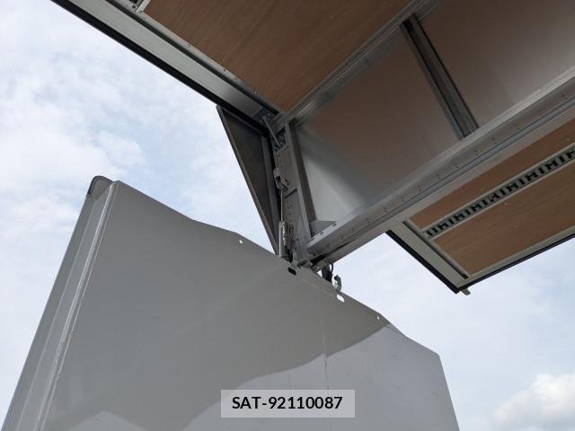Mitsubishi CANTER 2025-11 7499794-20