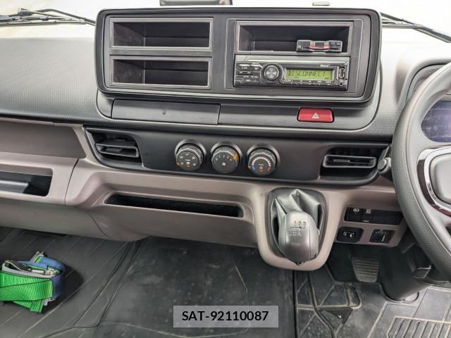 Mitsubishi CANTER 2025-11 7499794-24