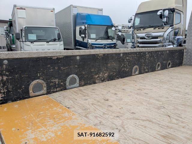 Mitsubishi CANTER 2019-04 7499843-12