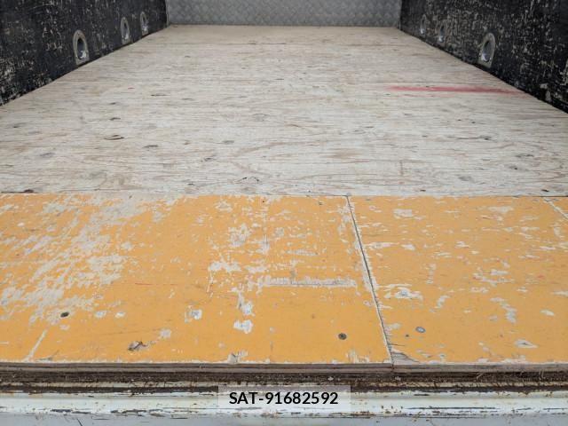 Mitsubishi CANTER 2019-04 7499843-13