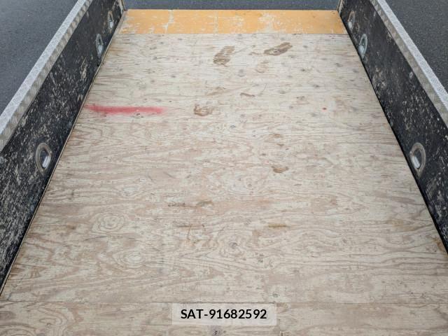 Mitsubishi CANTER 2019-04 7499843-16