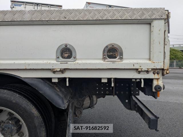 Mitsubishi CANTER 2019-04 7499843-17