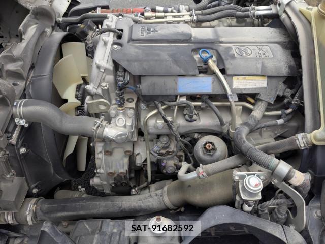 Mitsubishi CANTER 2019-04 7499843-26