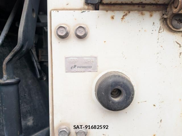 Mitsubishi CANTER 2019-04 7499843-27