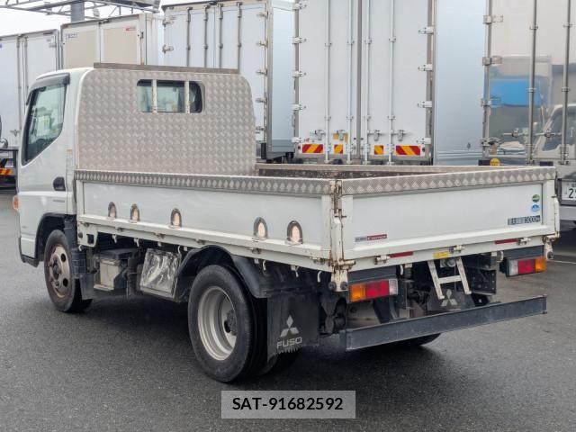 Mitsubishi CANTER 2019-04 7499843-4