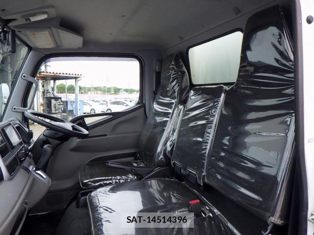 Mitsubishi CANTER 2020-07 7499822-12