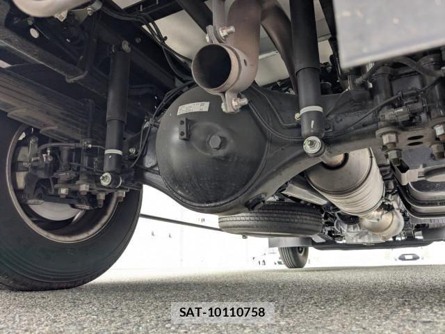 Mitsubishi CANTER 2025-11 7499798-13