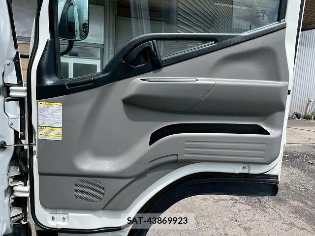 Mitsubishi CANTER 2022-12 7499821-18