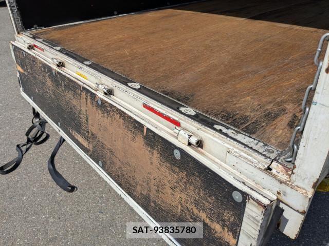 Mitsubishi CANTER 2017-11 7508308-11