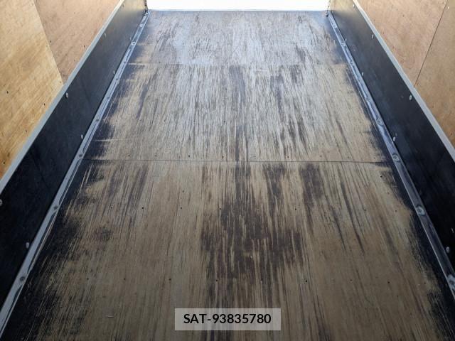 Mitsubishi CANTER 2017-11 7508308-20