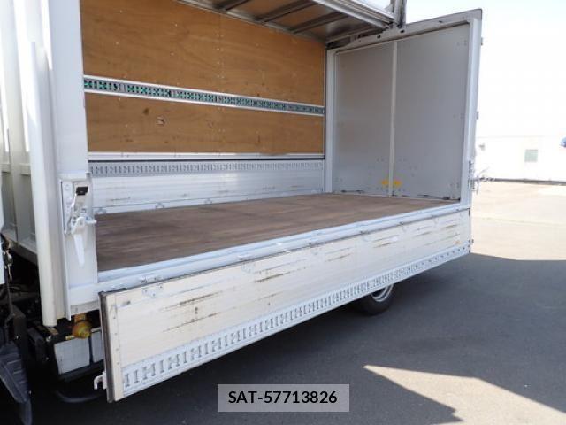 Mitsubishi CANTER 2018-03 7499811-17