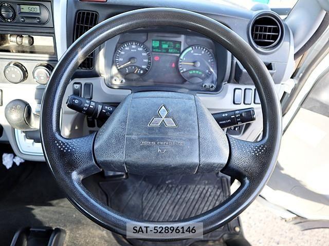 Mitsubishi CANTER 2018-01 7499829-3