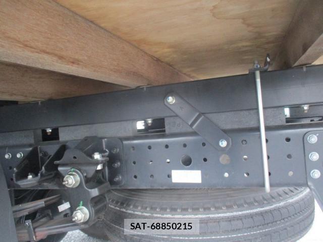 Mitsubishi CANTER 2023-04 7499807-13
