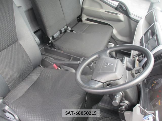 Mitsubishi CANTER 2023-04 7499807-24