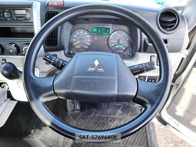 Mitsubishi CANTER 2017-01 7499833-3
