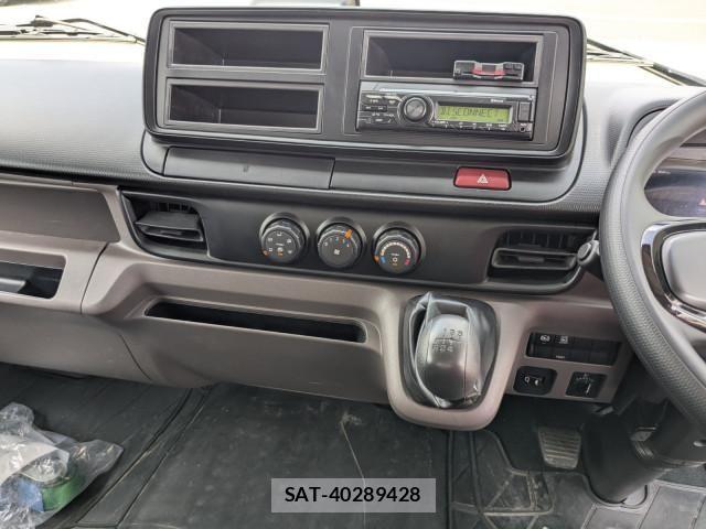 Mitsubishi CANTER 2025-11 7499795-26