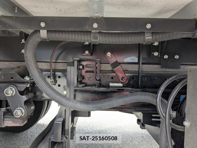 Mitsubishi CANTER 2025-11 7499797-9