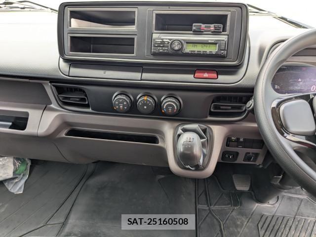 Mitsubishi CANTER 2025-11 7499797-27