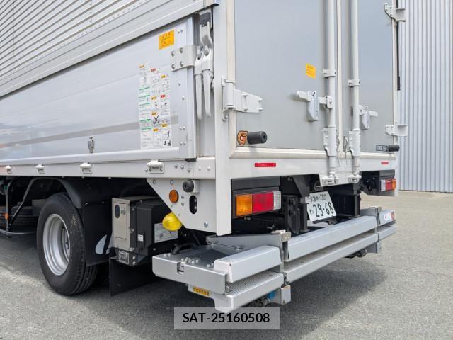 Mitsubishi CANTER 2025-11 7499797-4