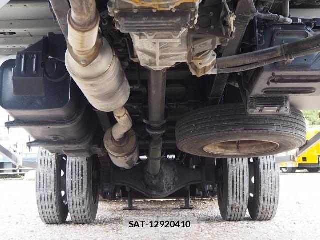 Mitsubishi CANTER 2011-12 7499815-9