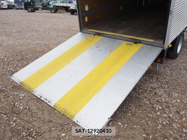Mitsubishi CANTER 2011-12 7499815-11