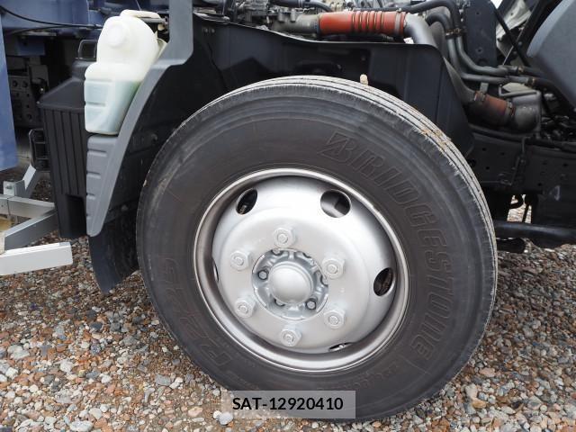 Mitsubishi CANTER 2011-12 7499815-16