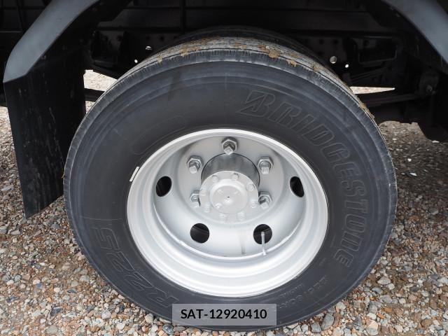 Mitsubishi CANTER 2011-12 7499815-25