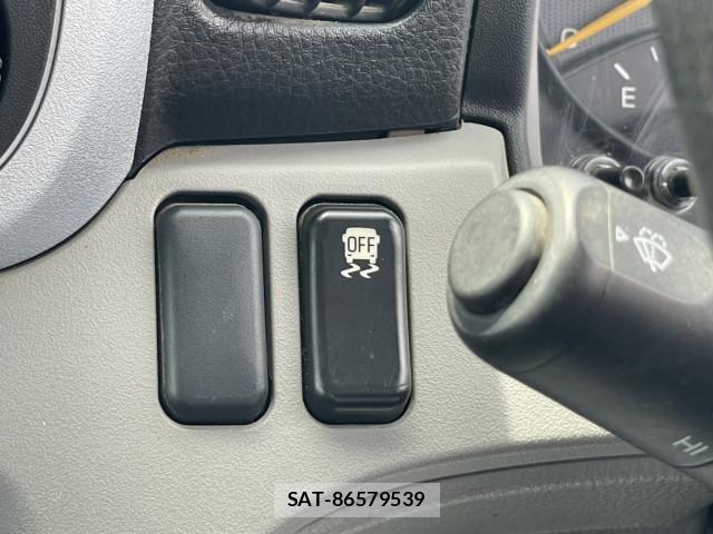 Mitsubishi CANTER 2021-07 7499812-22