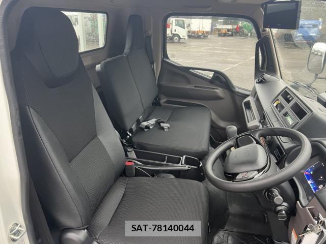 Mitsubishi CANTER 2026-01 7499803-22