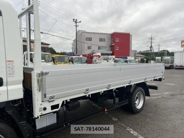 Mitsubishi CANTER 2026-01 7499803-7