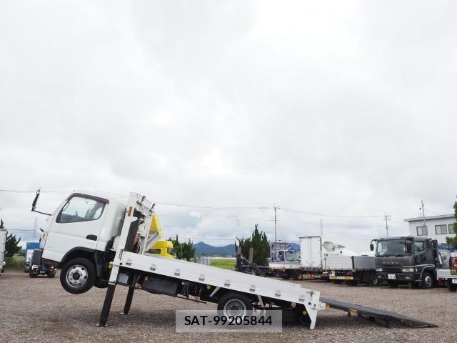Mitsubishi CANTER 2014-11 7499817-1