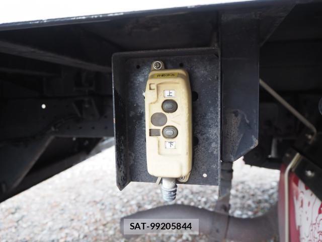 Mitsubishi CANTER 2014-11 7499817-24