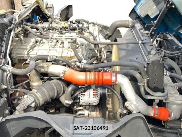 Mitsubishi CANTER 2016-07 7508307-15