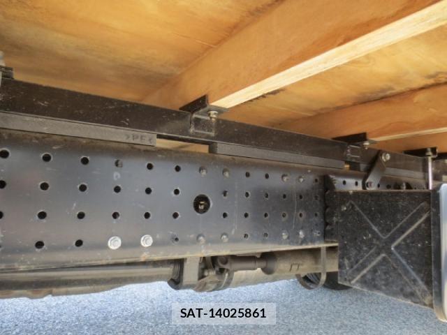 Mitsubishi CANTER 2023-07 7499805-11