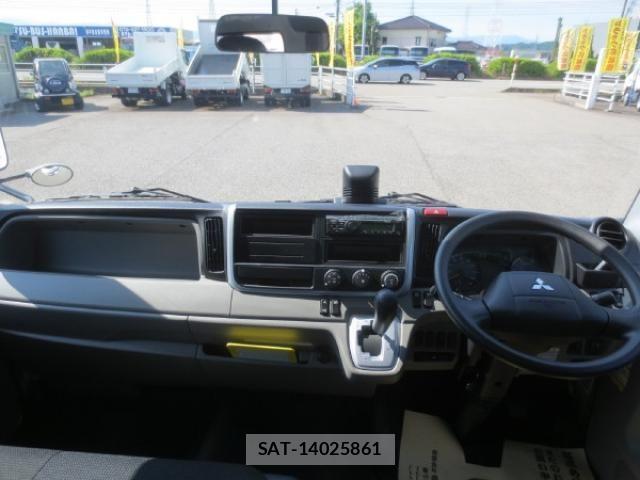 Mitsubishi CANTER 2023-07 7499805-14