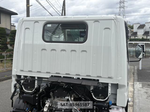 Mitsubishi CANTER 2025-06 7499806-15