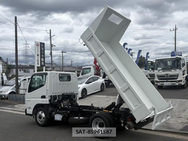 Mitsubishi CANTER 2025-06 7499806-8