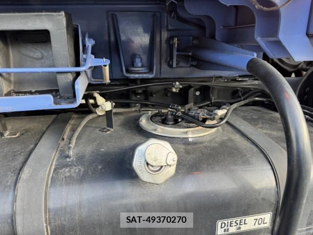 Mitsubishi CANTER 2020-12 7499804-23
