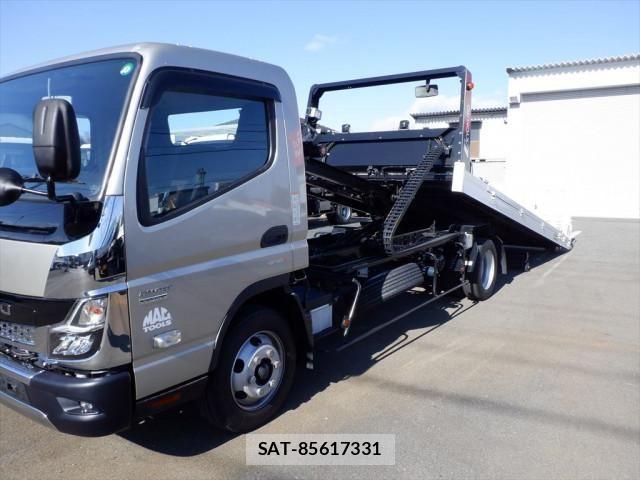 Mitsubishi CANTER 2023-06 7499800-9