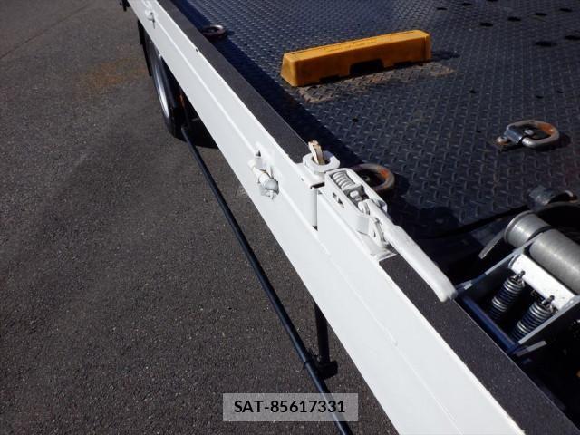 Mitsubishi CANTER 2023-06 7499800-12