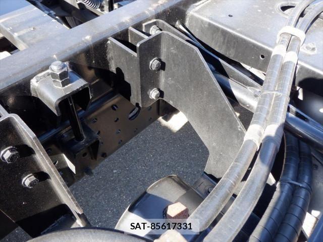 Mitsubishi CANTER 2023-06 7499800-14