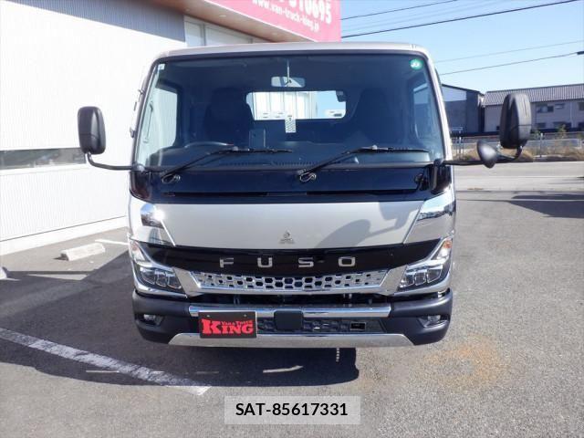 Mitsubishi CANTER 2023-06 7499800-1
