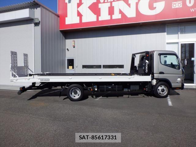 Mitsubishi CANTER 2023-06 7499800-5