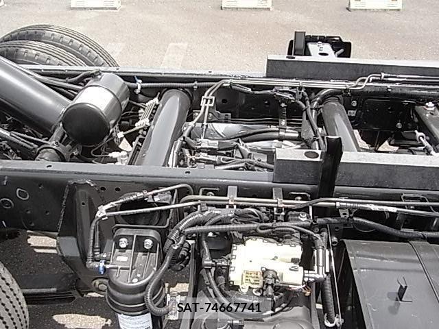 Mitsubishi CANTER 2026-05 7561914-21